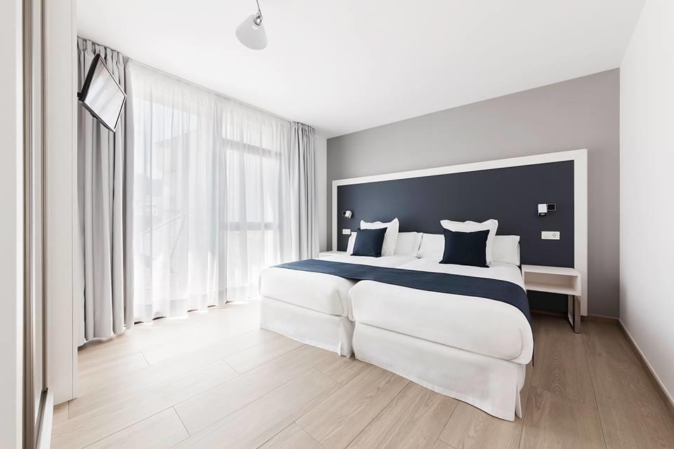 Apartahotel A Cetarea Burela Eksteriør billede